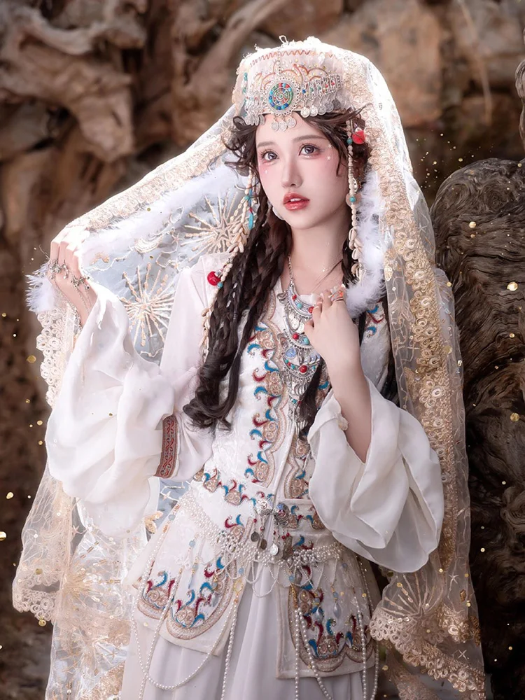 

Uygur Ethnic Clothes Girl Rosh Ancient City Trip Shoot Style Exotic New