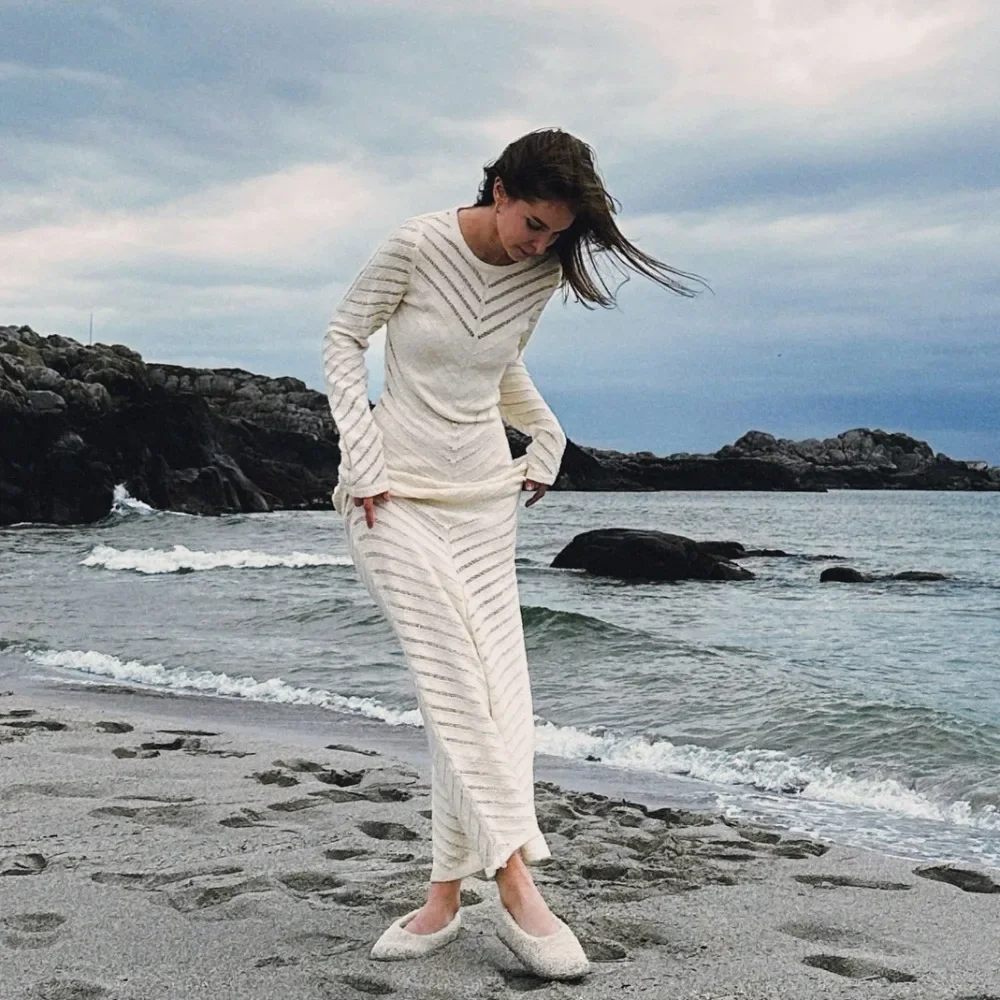 White Knitted Beach Dress Women Fashion Hollow Out Slim Holiday Dresses Autumn Winter Elegant Long Sleeve Bikini Cover Up Dress