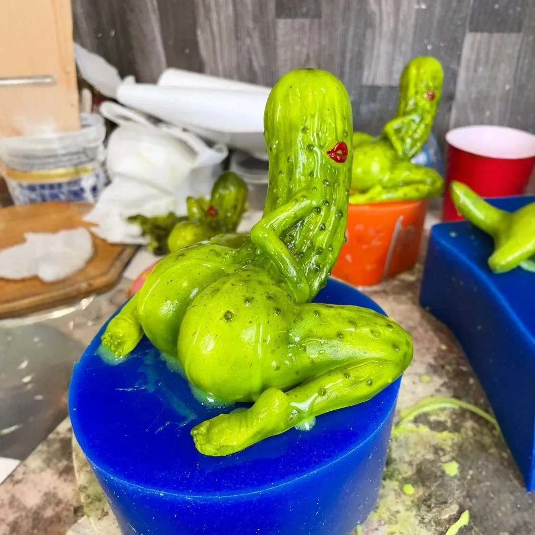 Regalo creativo de parodia, pepino, pepino, mujer, parodia americana, adornos de fiesta, decoración de escritorio