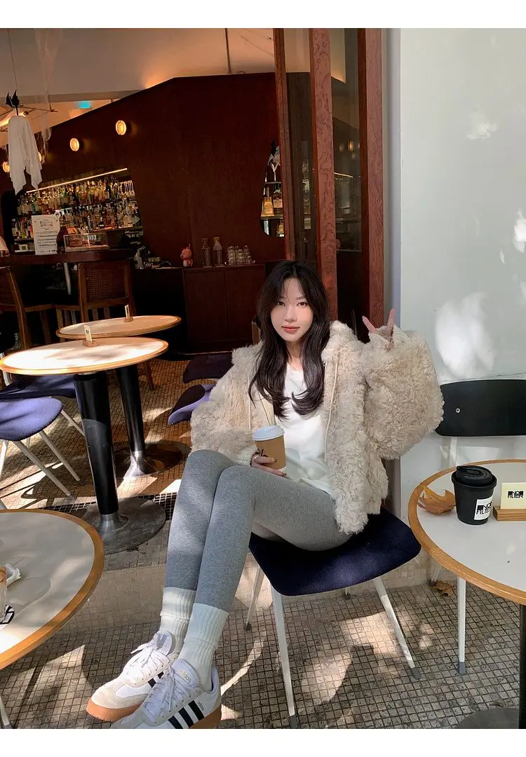 スポーツレギンス レディース 女性 恥ずかしくないタイトさを実現したデザイン ジムウェア フロア丈 ファッション性の高いトリム アーティスティック レギュラー OL