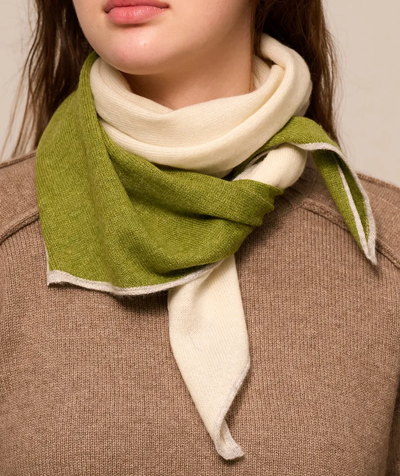 

Cashmere Scarf Knitted Diagonal Color Block Scarves with Pointed End