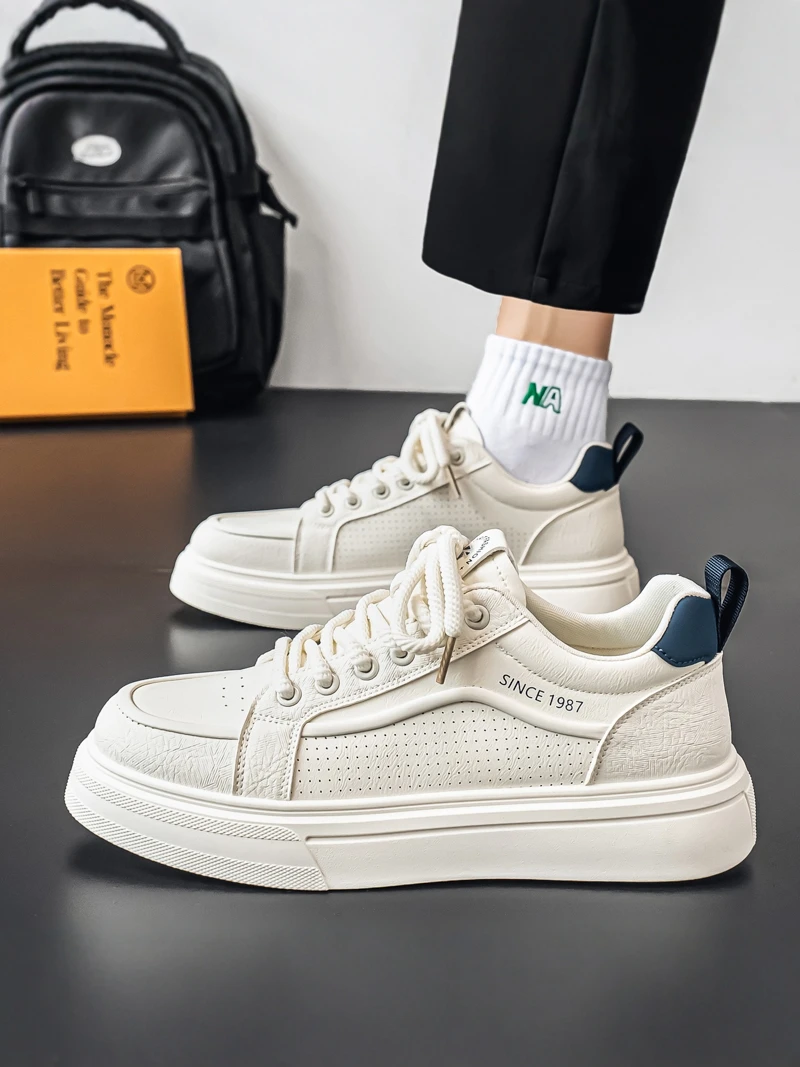 

Men's Outdoor Sports Shoes Breathable Trendy Summer Flats Soft Bottom Casual Leather Upgraded Stitching Daily Wear Low Top