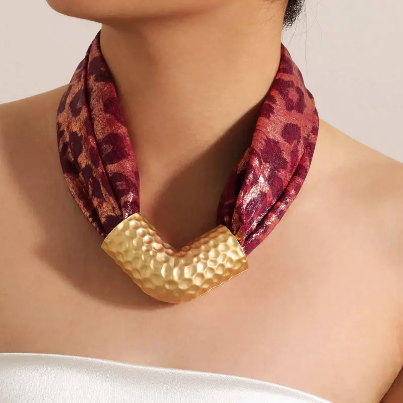 

Statement Geometric Pendant Necklace for Women Girl Trendy Wedding Party Jewelry Accessory