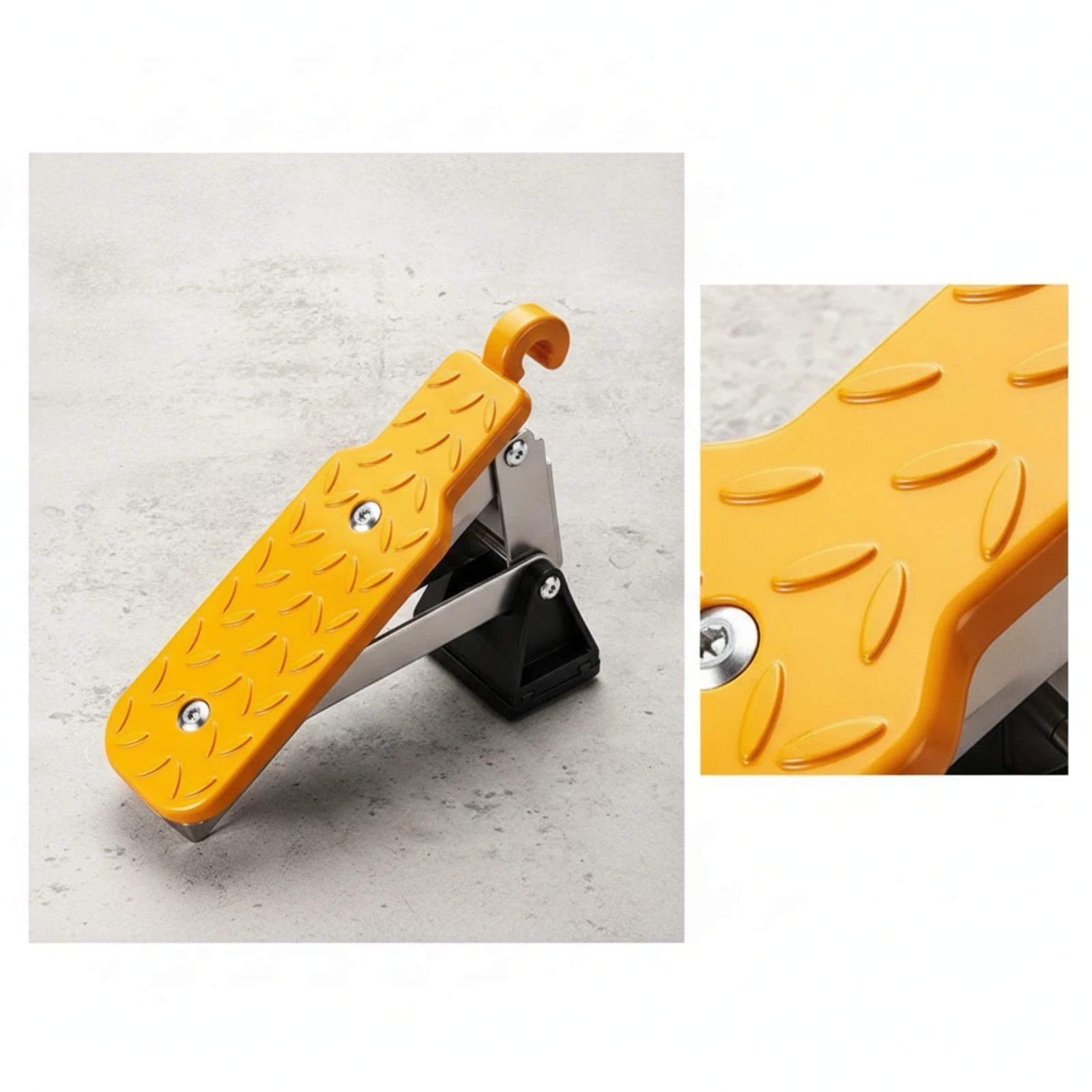 Car Roof Pedal Foldable Vehicle Door Latch Step Car Doorstep with Towel Compact Universal for Outdoor Enthusiasts view 3