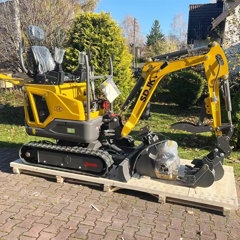 

Hot selling small mini excavators and multifunctional agricultural and garden excavators can be customized with enclosed designs