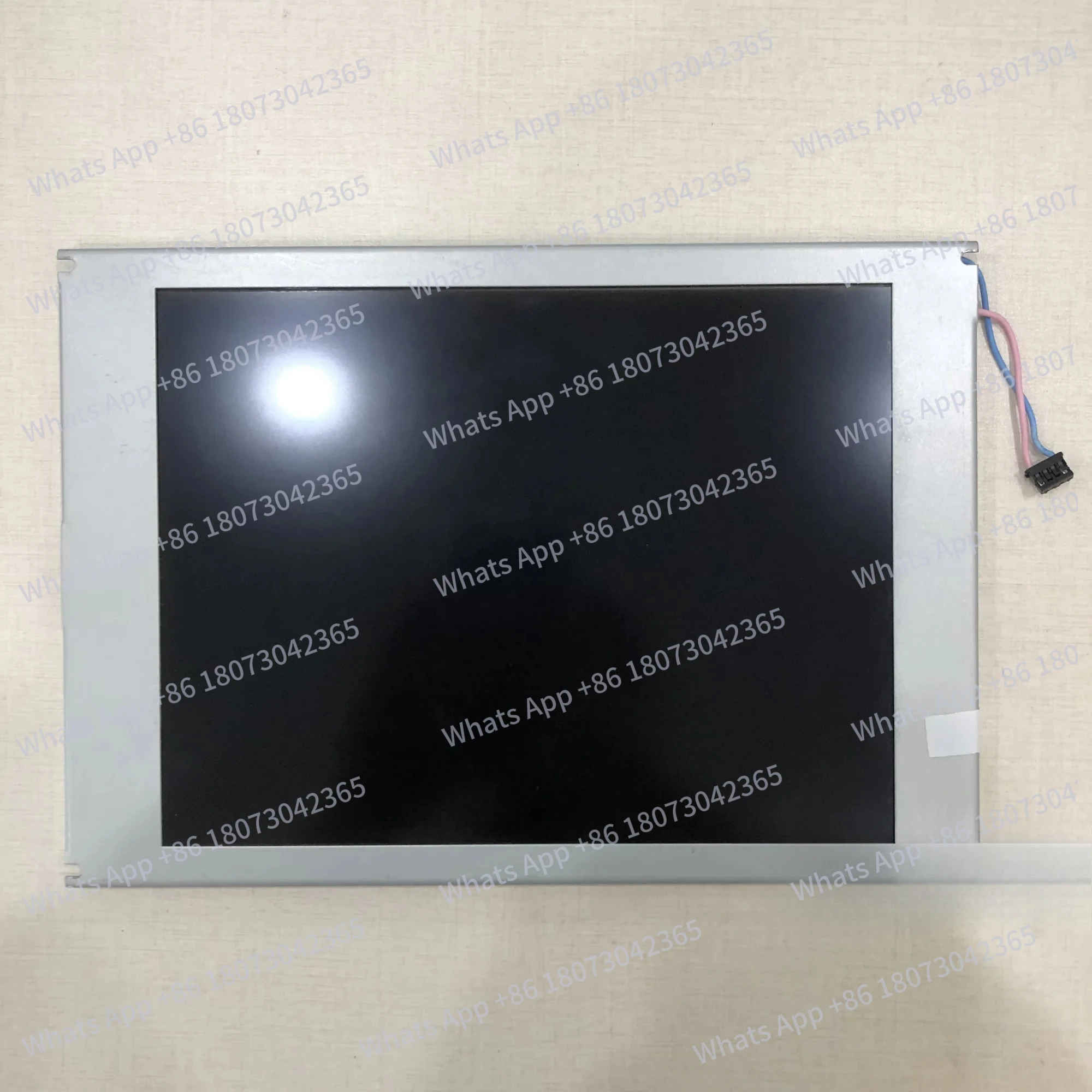 

LM64P30 LCD display screen