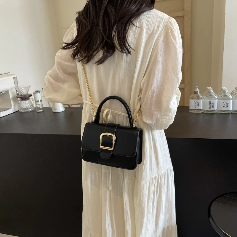 

Stylish Women's Tote Bag - Premium Leather Crossbody Shoulder Handbag For Elegant Ladies Daily Use