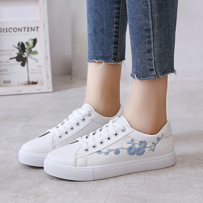 Dames Casual Sneakers 2024 Nieuwe Mode Ademende Walking Flat Designer Dames Sneakers Dames Gevulkaniseerde Schoenen Zapatos Mujer