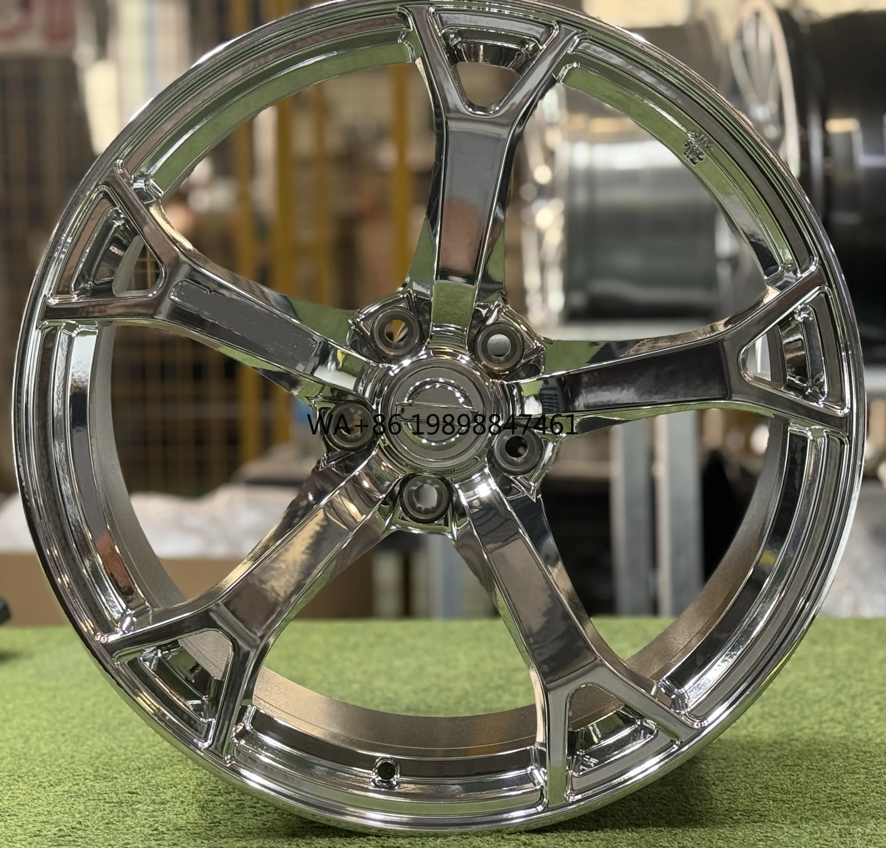 

Хромированные легкосплавные диски 15, 17, 18 дюймов для классических легковых автомобилей