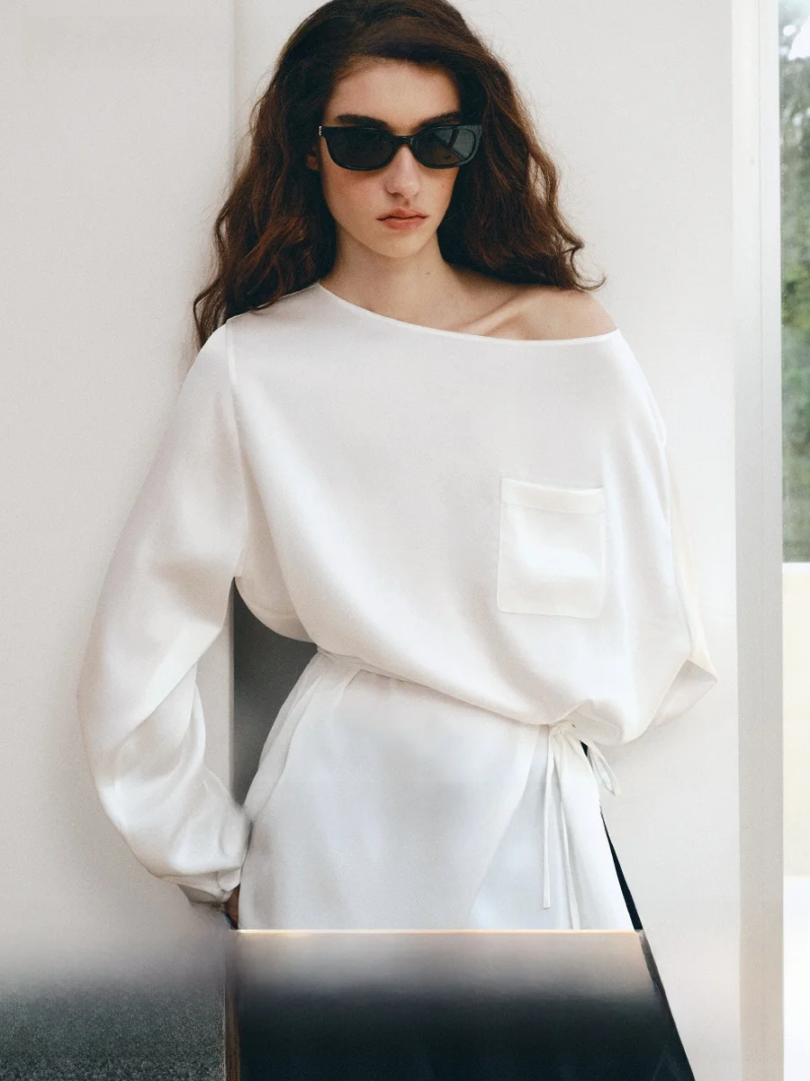 

Romantic Lightweight Three-acetate Casual Style Women's T-shirt Drapey Shoulder-baring Top YASAKO Look Again Fairy-like Movement