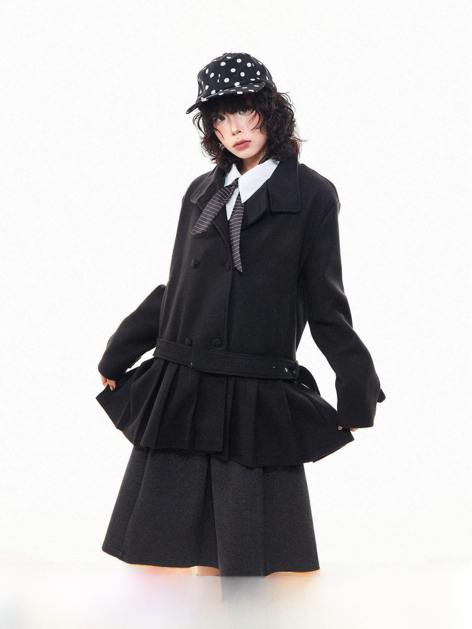 

MKGO American Retro Stand Collar Double Buttoned Coat Women Winter Small Size Loose Pleated Hem Woolen Outerwear