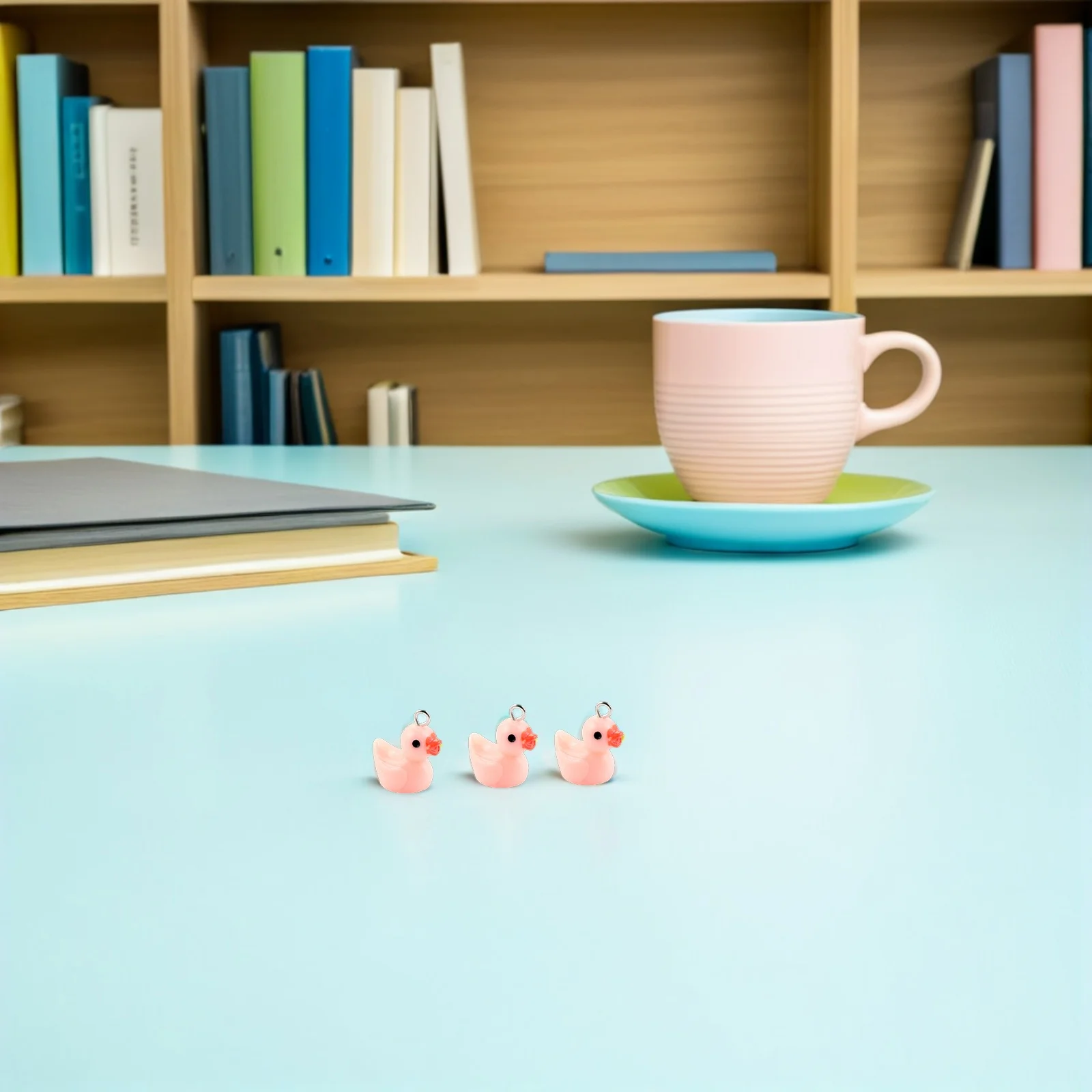 

30 Pcs Resin Pendant Ornaments DIY Jewelry Charms Decor Craft Hanging Jewellery Pendants Duck Cute