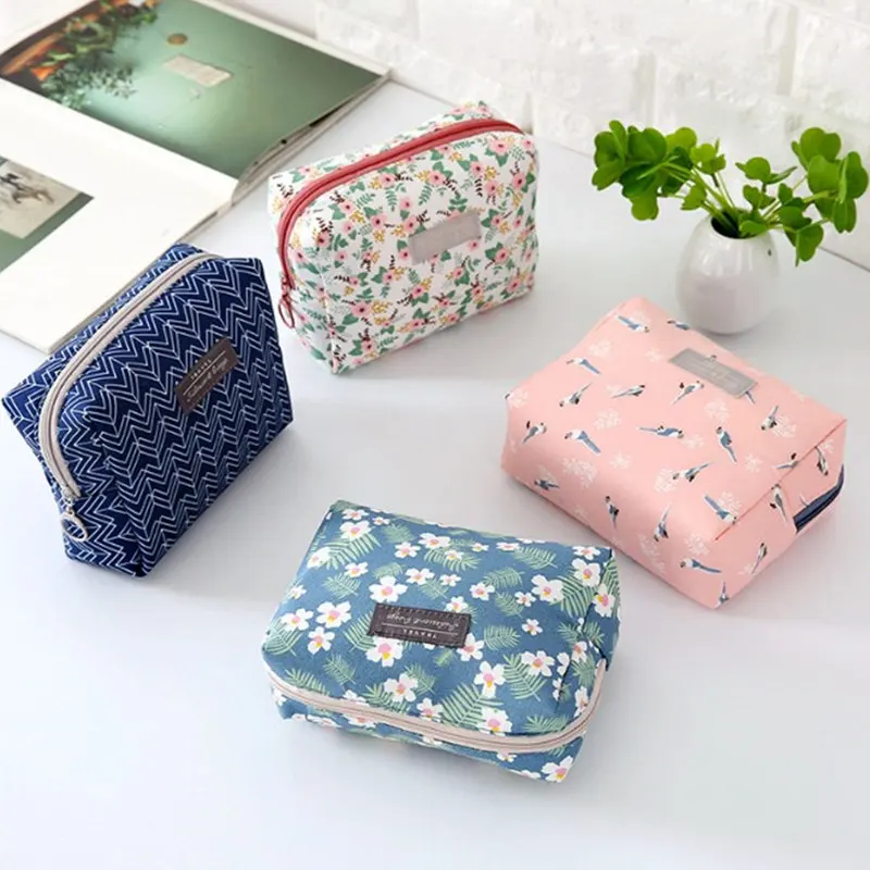 Promotion Cute Cosmetic Bag Mini Makeup Bag Portable Small Skin Care Products Storage Bags Traveling Convenient Cosmetic Bag