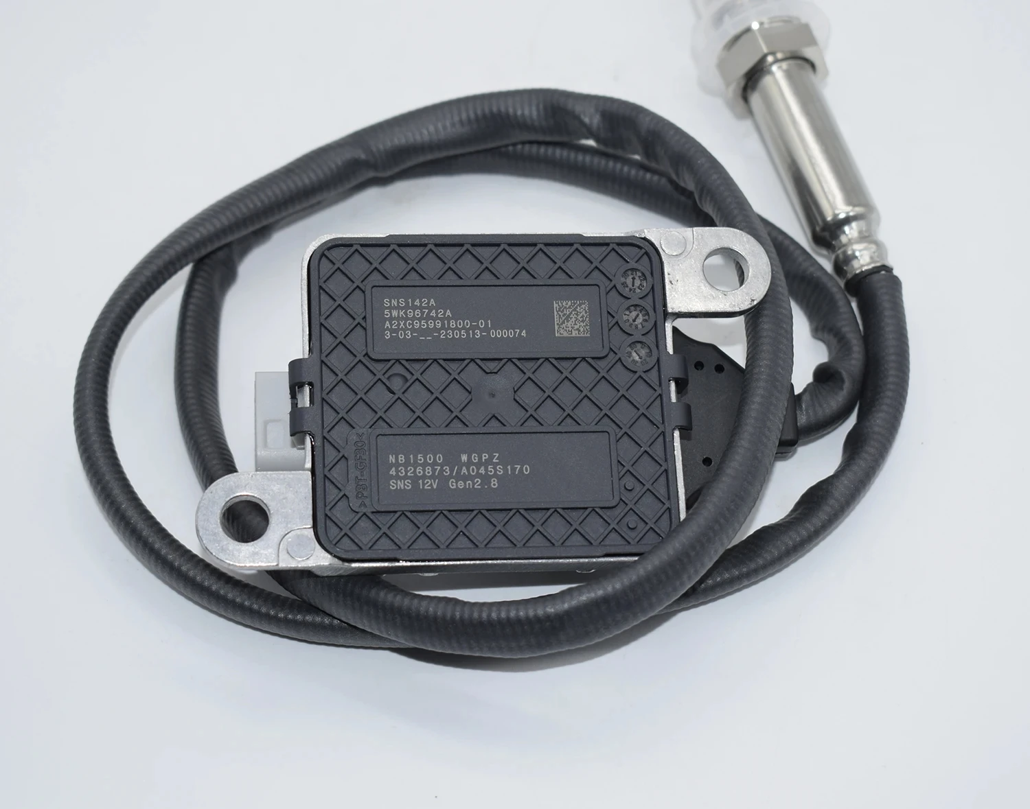 

5WK96674A 5WK96674B 4326873 High Quality Nitrogen Oxide Sensor Auto Parts Nox Sensor 12V For CUMMINS 5WK 96674A