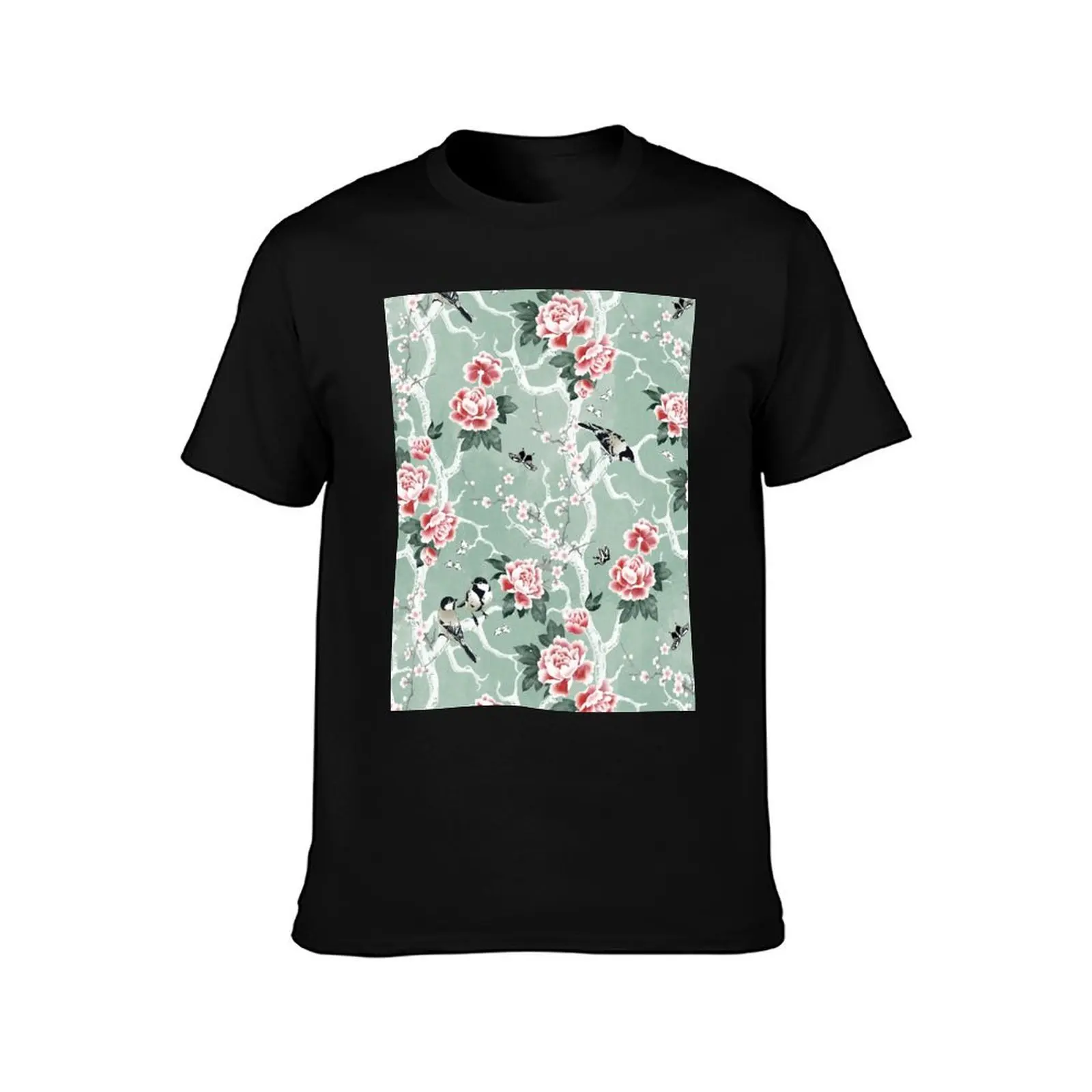Chinoiserie birds in green T-Shirt Outdoor Working T-Shirt