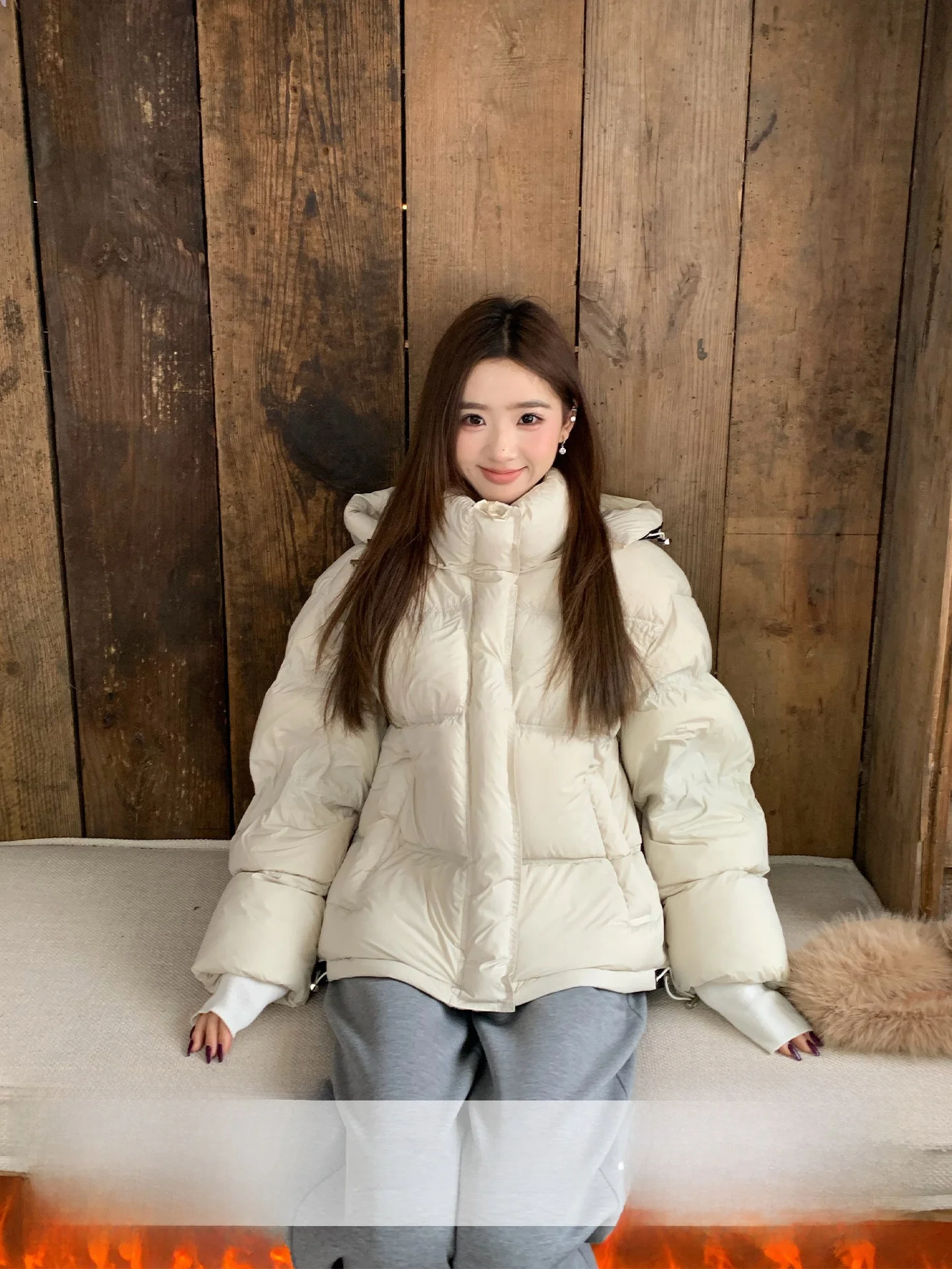 

Корейская женская утепленная пуховая куртка оверсайз с капюшоном для зимы, цвет оранжевый (Orange Tree Where)