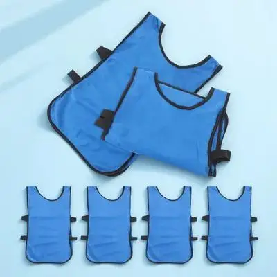 เสื้อกั๊กฝึกซ้อมฟุตบอลเด็กสีฟ้า 6 ชิ้น ระบายอากาศได้ดี น้ำหนักเบา ทนทาน เหมาะสำหรับการฝึกซ้อมกีฬาเยาวชน