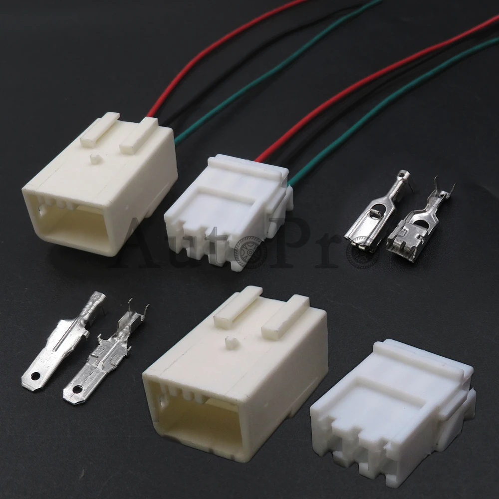 1 Set 3 Hole 142681-9 9-144835-3 AC Assembly Car Wiring Harness Plastic Housing Socket Auto Large Current Wiring Connector