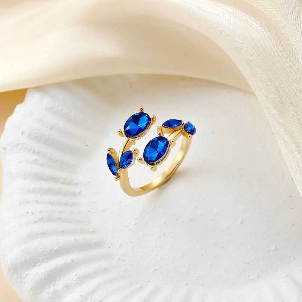 Elegant Adjustable Rhinestones Open Ring Sparkling Multicolor Leaf-shaped Ring Ornate Alloy Floral Statement Ring Daily Wear