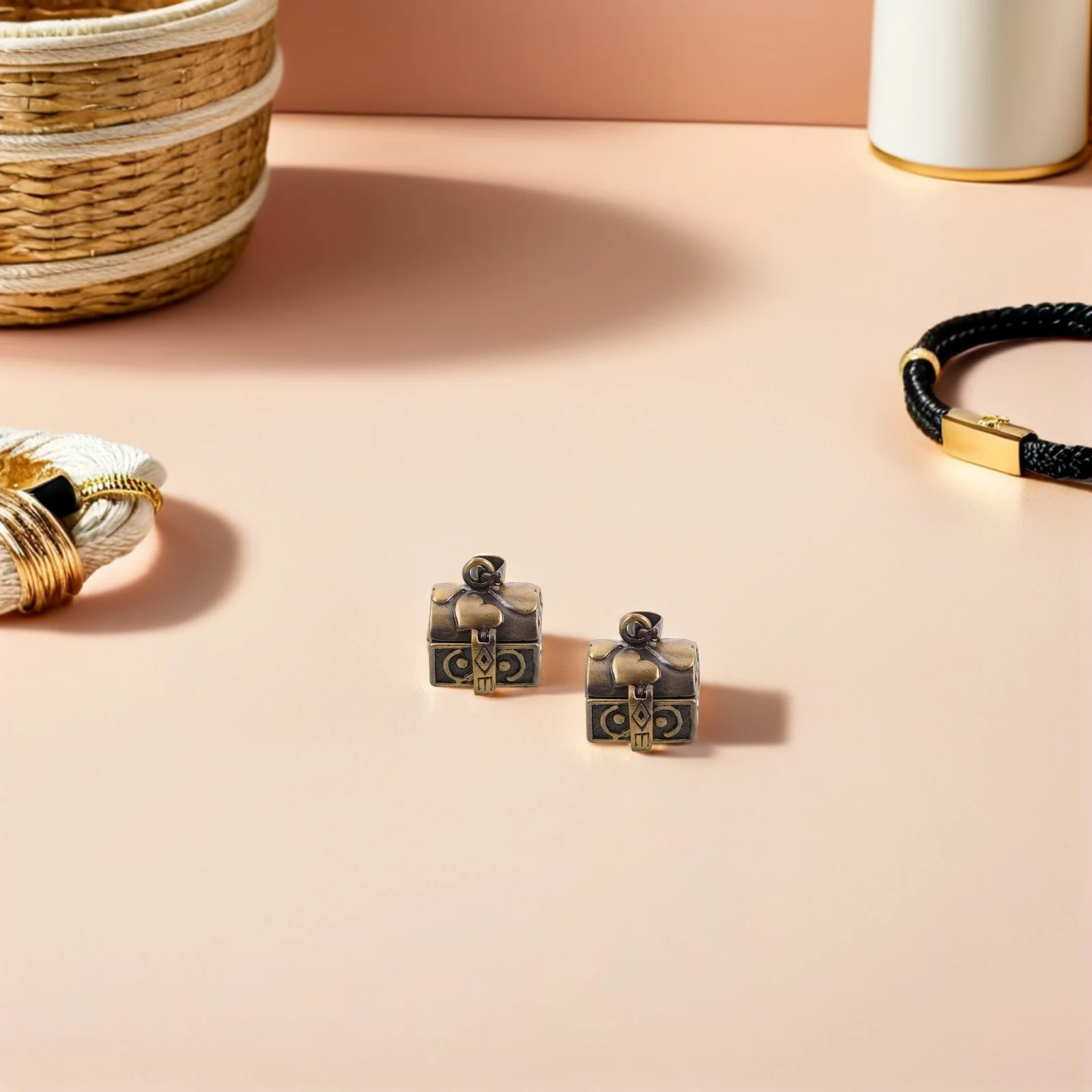 

3Pcs Vintage Copper Pendant Openable Lockable Treasure Box Jewelry Charm for DIY Necklace Bracelet Making Accessories