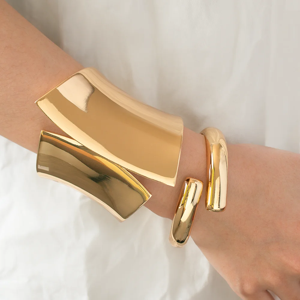 

GZJPEI Punk Wide Thick Open Cuff Bracelet For Women For Men Smooth Waterproof Bangle Spring Bracelets Party Jewelry 2025 New