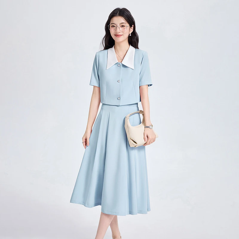 

Pink youthful and sophisticated professional skirt suit for women in summer2026Two-piece set with a contrasting color collared t