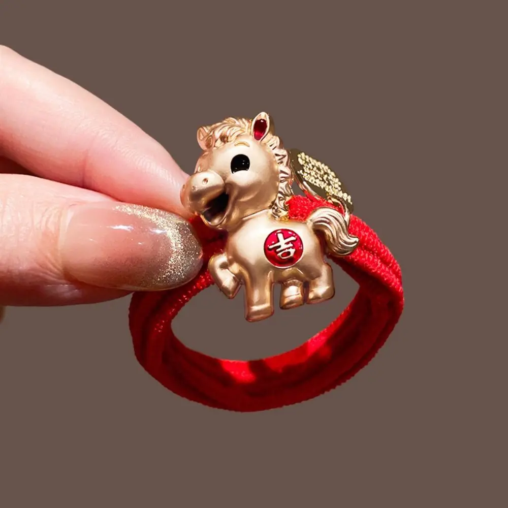 لطيف حبل أحمر السنة الجديدة الشعر الأحمر حبل سبيكة 2026 الحصان سنة الشعر الدائري النمط الصيني زودياك سنة الحصان العام شريط مطاطي الاطفال