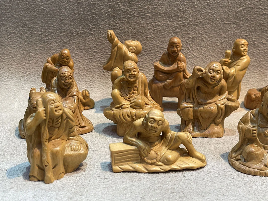 Q5052 - Set of 18 pcs 2