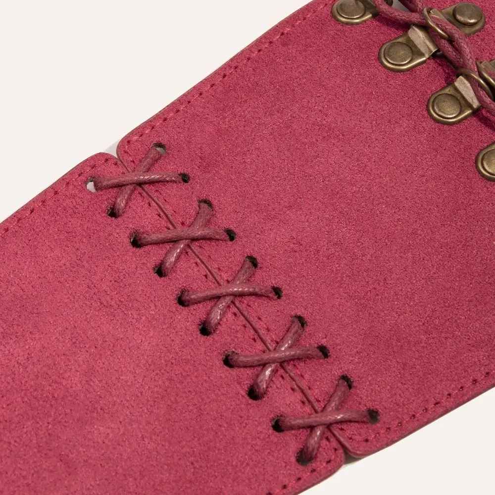 فستان أنيق قابل للتعديل من Cummerbunds بلون سادة من جلد الغزال المرن بحزام عريض وحزام خصر من جلد البولي يوريثان