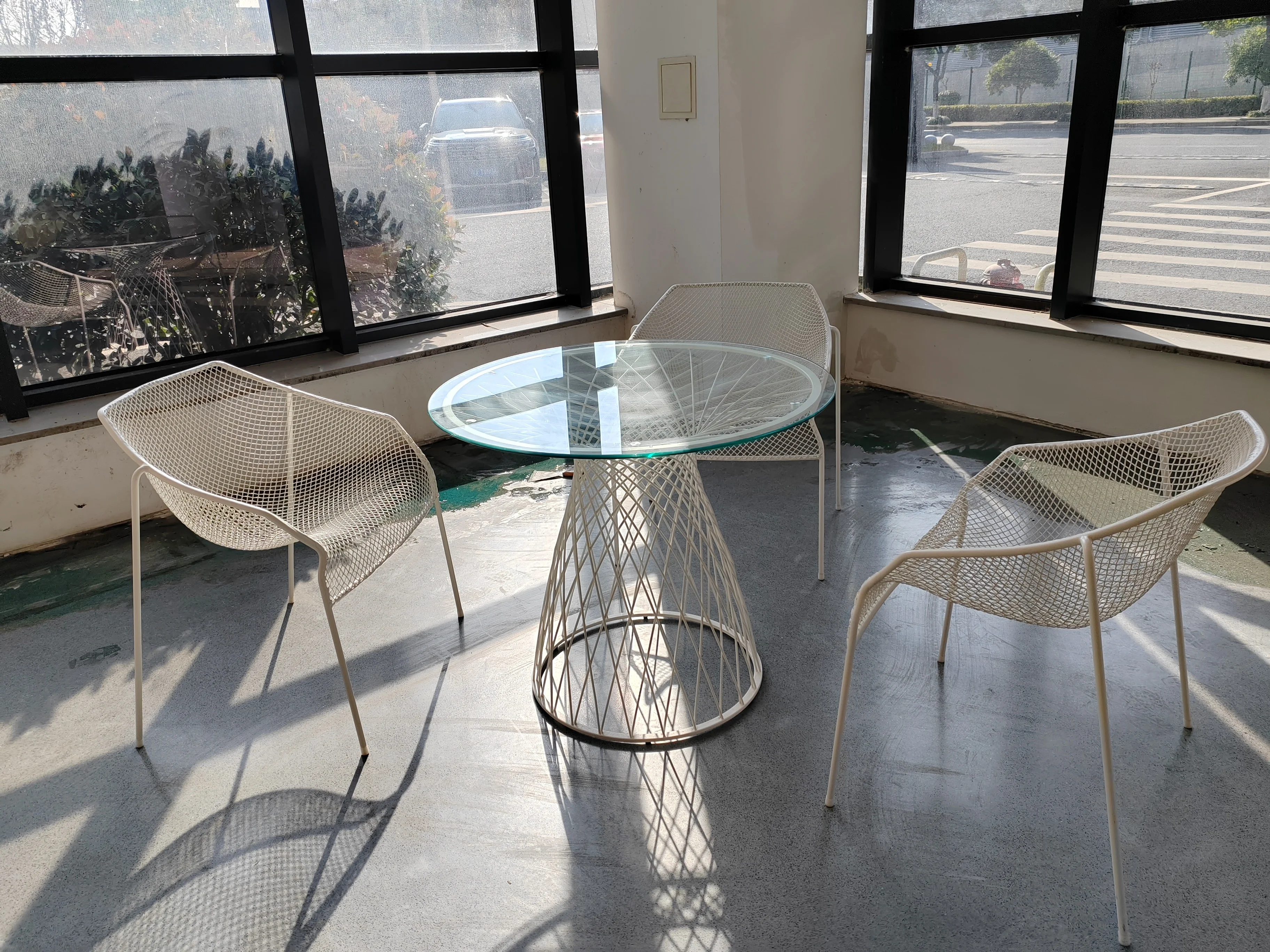 고품질 적층형 금속 야외/실내 정원 바 레저 식탁 의자