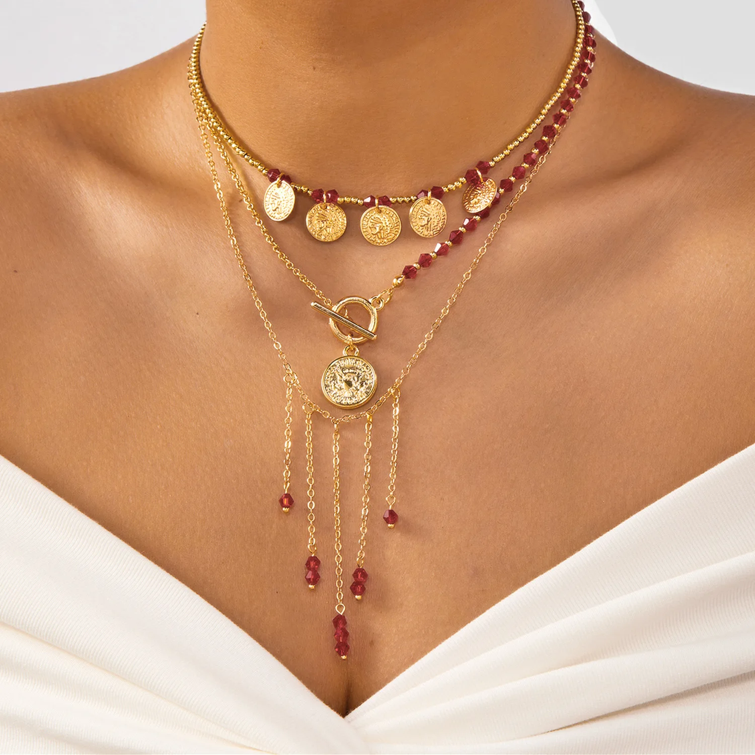 Portrait Ancient Roman OT Buckle Necklace Retro Fashion Round Brand Avatar Necklace Temperament Clavicle Chain