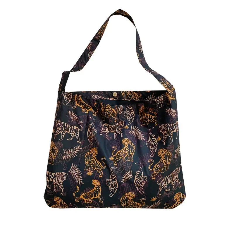 A very special Korean style big tote bag! Original design big bag super practical cloth bag shoulder bag crossbody bag