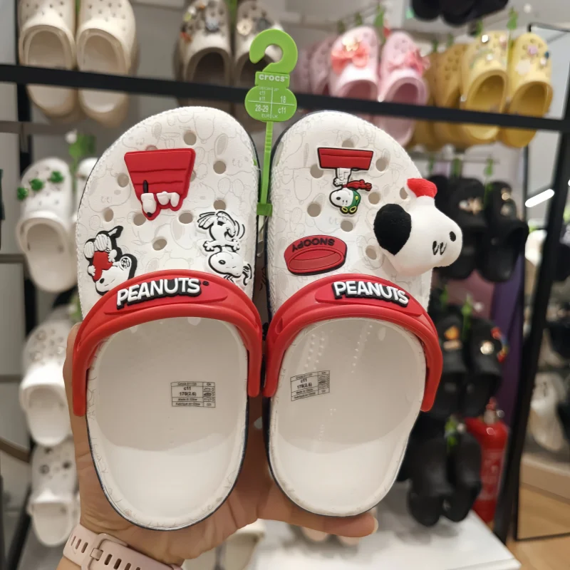 

New The White Dog Snopy Summer Anti-Slip Outdoor Casual Beach Shoes Hole Hole Slippers Comfortable Breathable Sandals Gifts