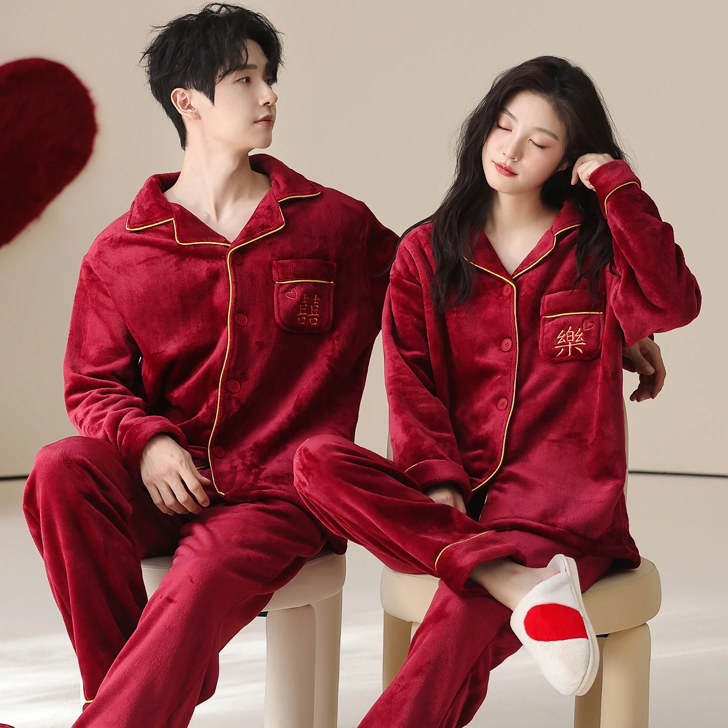 

Festive Red Wedding Thick Flannel Pajamas Set For Lovers Solid Colour Couples Coral Fleece Sleepwear Pijama Hombre Pijamas Mujer