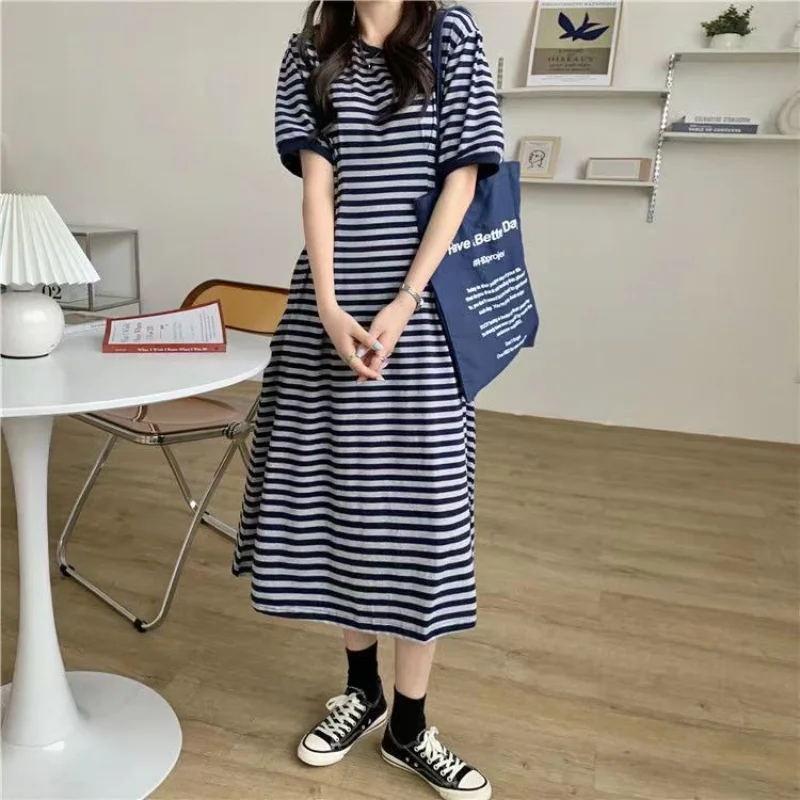 

Striped Casual T Shirt Dress Summer New Short Sleeve O-Neck Loose Trend Pleated Youth Midi Dress Vintage Fashion Women Clothing