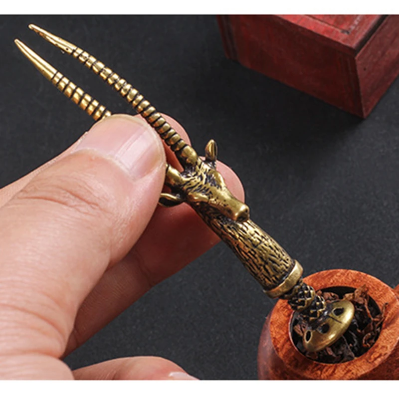 1pcs Carving Deer Pipe Pressing Rod Grinding Cigarette Press Creative Multifunctional Cigarette Tobacco Pipes Accessories