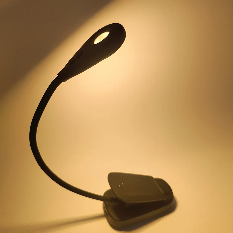 No Blue Eye Care Reading Book Light Stepless Dimming Portable Rechargeable Amber book Light Bedtime Reading Study Students Lamp