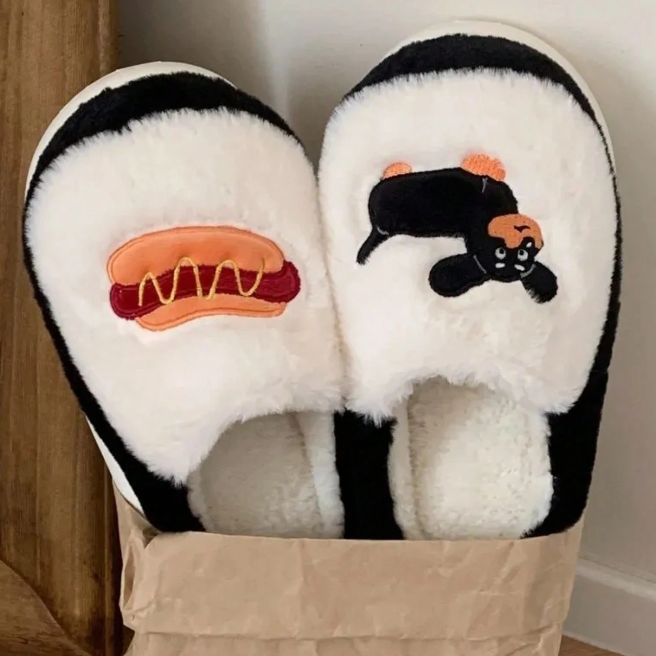 Cute HotDog Winter New Women Slipper Soft Heel Man Platform Fur Warm Indoor Comfortable Home Fluffy Home Slippers