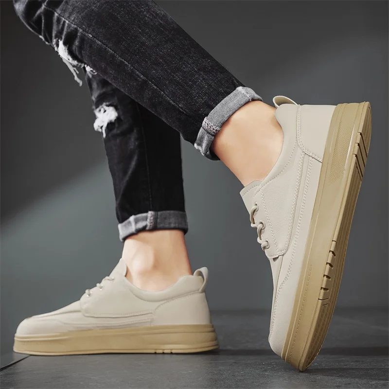 Casual men's board shoes Thick bottom height increasing style Leisure Outdoor Street Daily versatile youth sports shoes Black