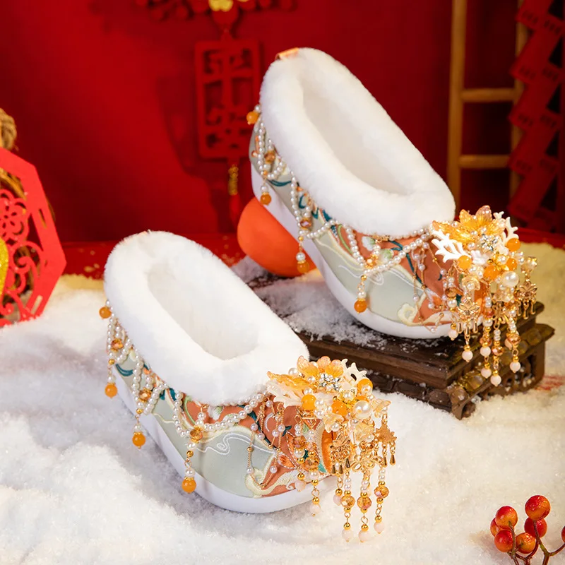 CY323 2024 Winter New Hanfu Shoes with Velvet with Horse Face and Upside-down Brocade Shoe with Ethnic Style