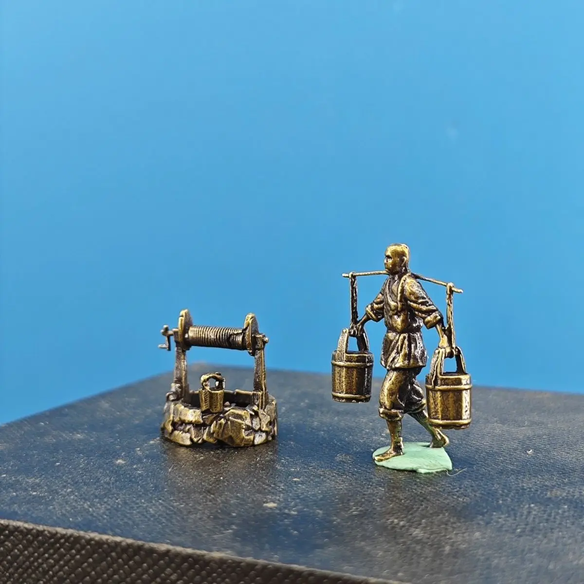 A Brass Farmer's Well Carrying Water, Ancient-style Little Figure Sand Table Micro-landscape Bonsai Model