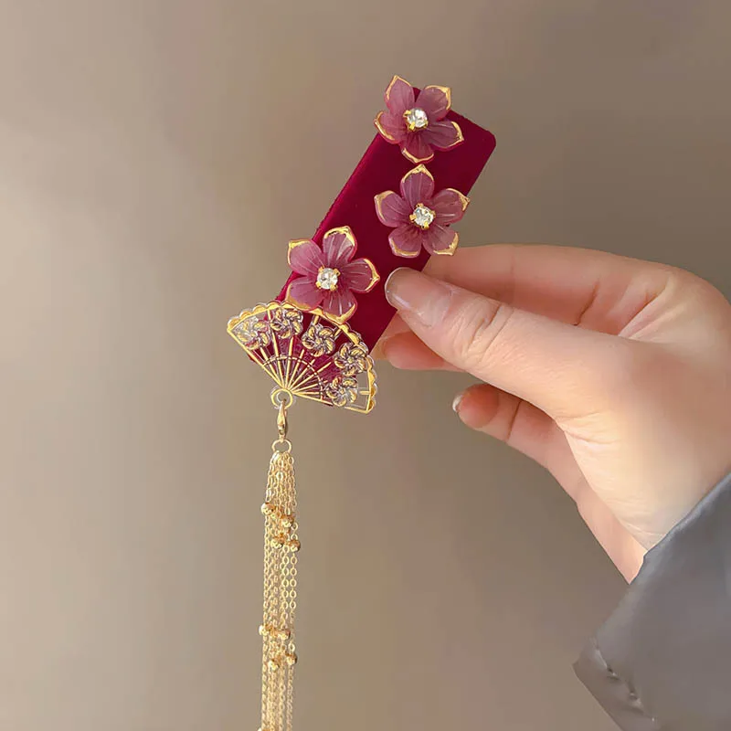 

Новая заколка для волос с бахромой и веером, новая заколка для волос в китайском древнем стиле с цветком пиона, высококачественная женская боковая заколка