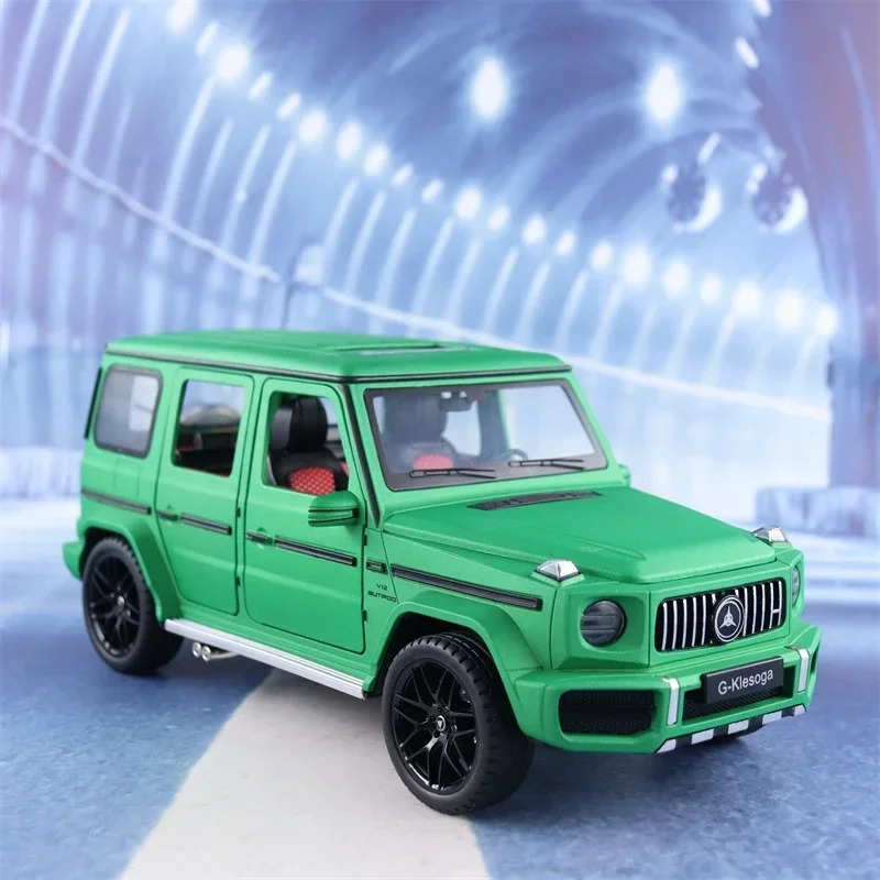 1:18 Mercedes-Benz G63 off-road car Simulation Diecast Metal Alloy Model car Sound Light Pull Back Collection Kids Toy Gift E213