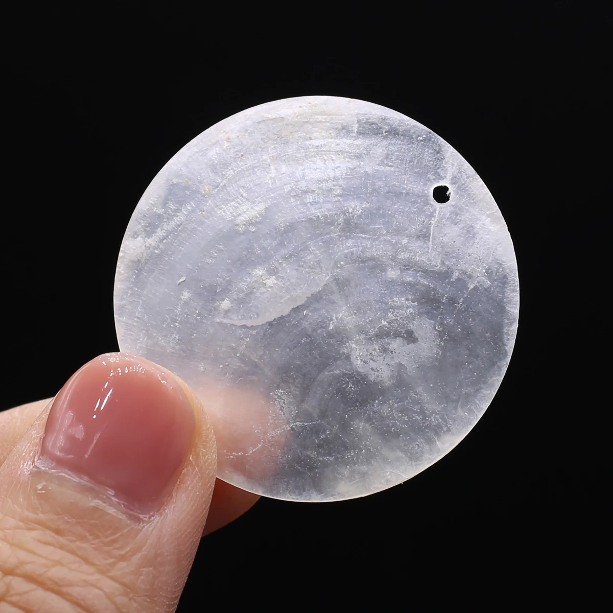 100pcs Natural Freshwater Shell Pendant Round White Thin Slice Shell Charms for Jewelry Making DIY Necklace Earrings Accessories