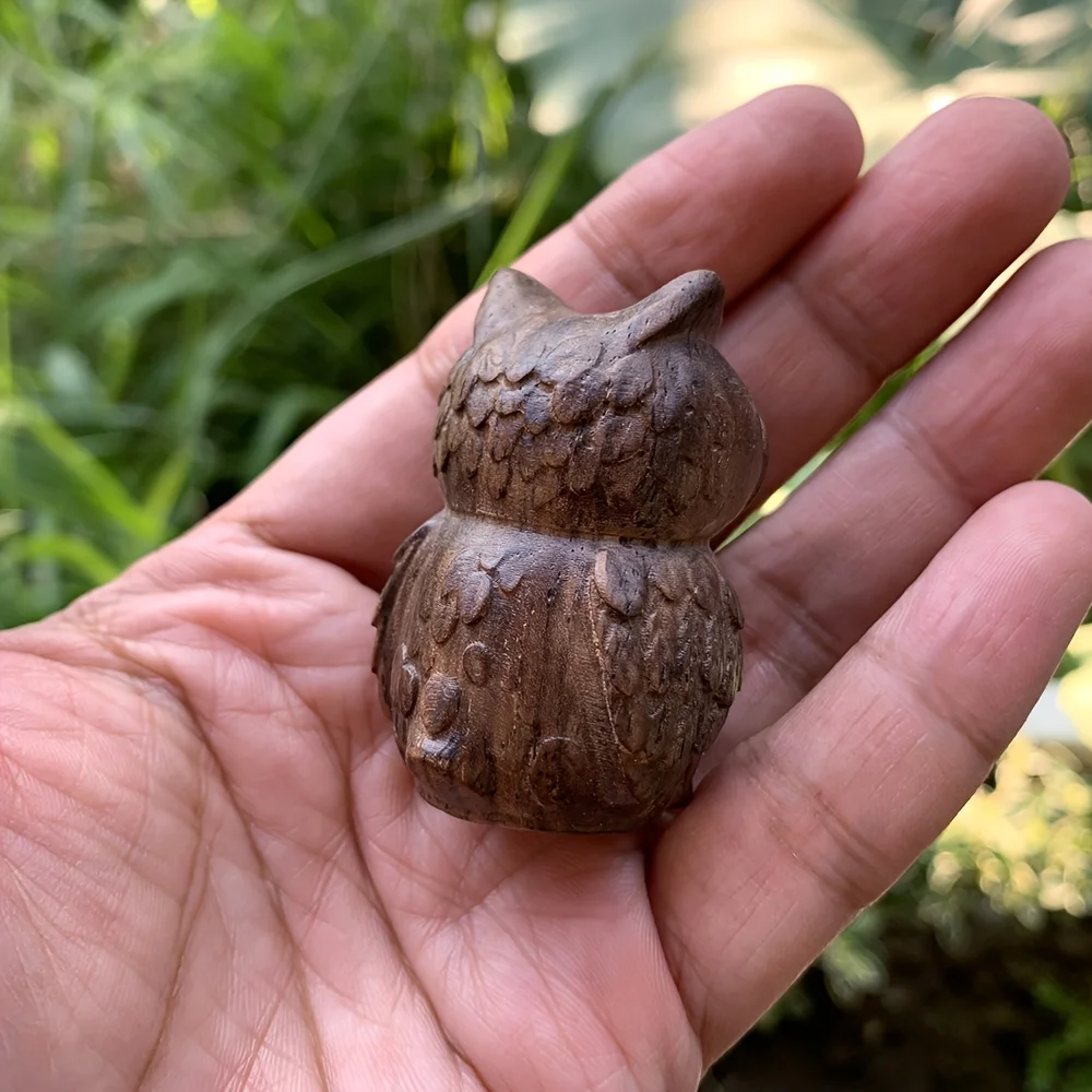 1 piece 1.8 Inch Wooden Hand-Carved Owl, Animal Theme, Suitable for New Year Gifts, Bedroom, Back-to-School Gifts, Christmas Decorations, Creative Desktop Ornaments, Housewarming Gifts, Holiday Decorations, Figurine Ornaments view 6