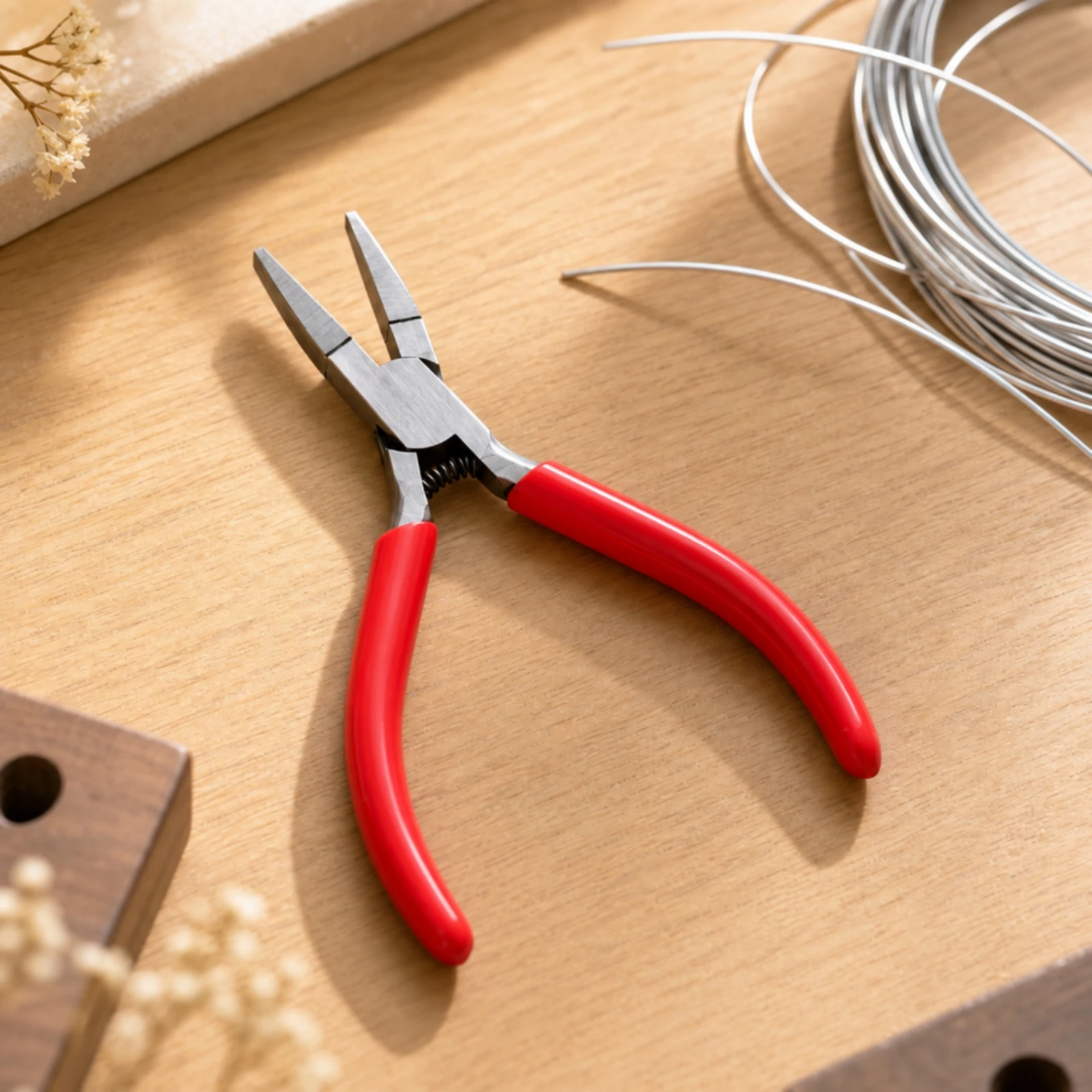 Toothless Jewelry-Making Pliers Comfortable Grip Spring-Assisted Jewelry Pliers Hand Tool Cushioned Handles Precision