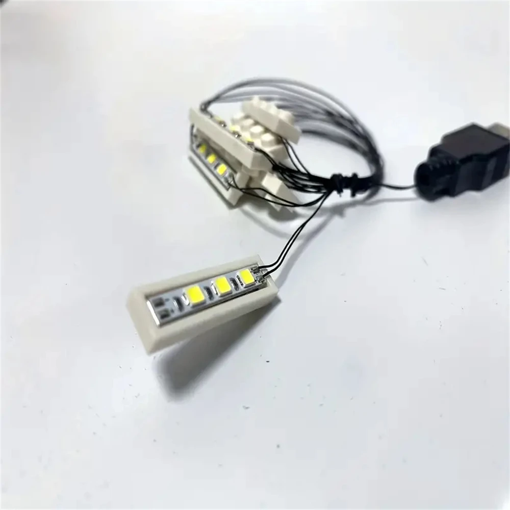Led Bakstenen Verlichting Vier/Zes In Een, Vier/Zes Witte 1X4 Stenen/Led Aangesloten Serie, Aangedreven Door Usb, 100% Compatibele Bouwstenen