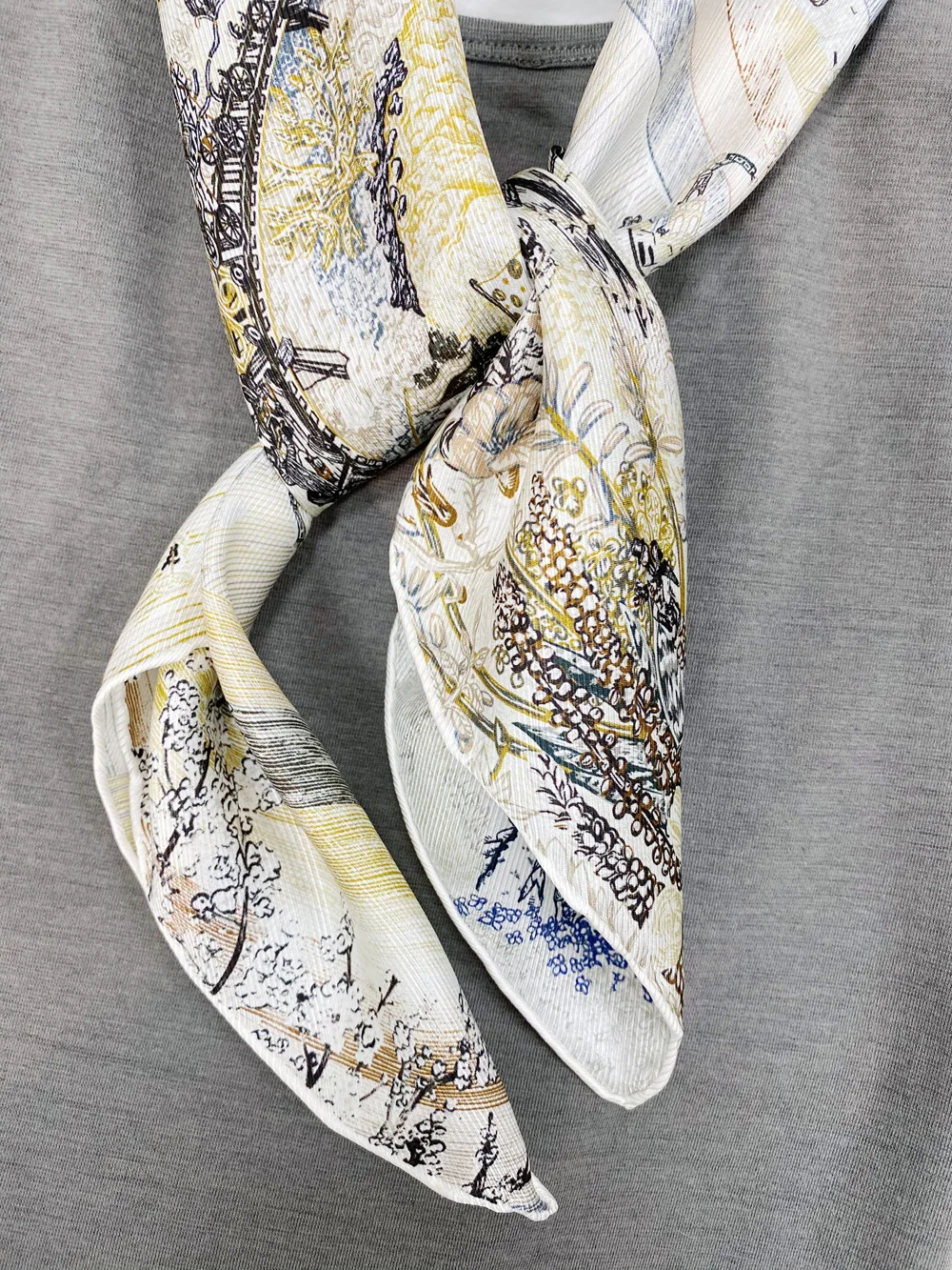 مزدوج الوجه وشاح حريري 65 سنتيمتر المصممين الفاخرة النساء شالات الأوشحة منديل الأم عاشق هدية 65 سنتيمتر الرقبة عصابات