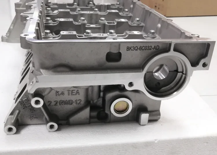 China High Quality Engine Head Cylinder Head for T6 T7 T8 BT50 Pickup 2.2L BK3Q-6C032-AD U2Y0-10-100 BK3Q-6049-AE
