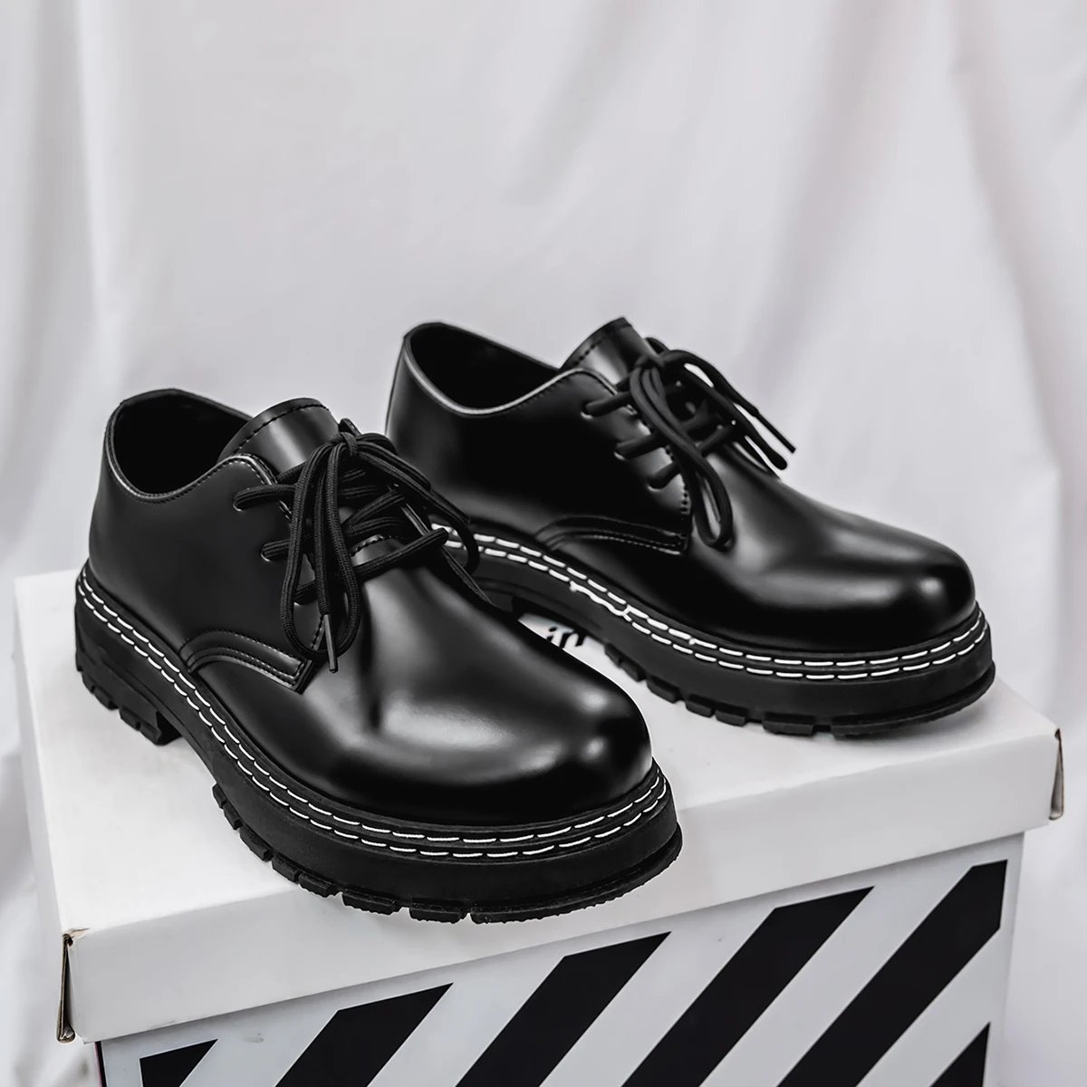 New  Men's Shoes, British-Style Slip-On Shoes, Pointed-Toe Dress Shoes, Slip-On Men's Gift Shoes, Low-Top Plus-Size Black Shoes